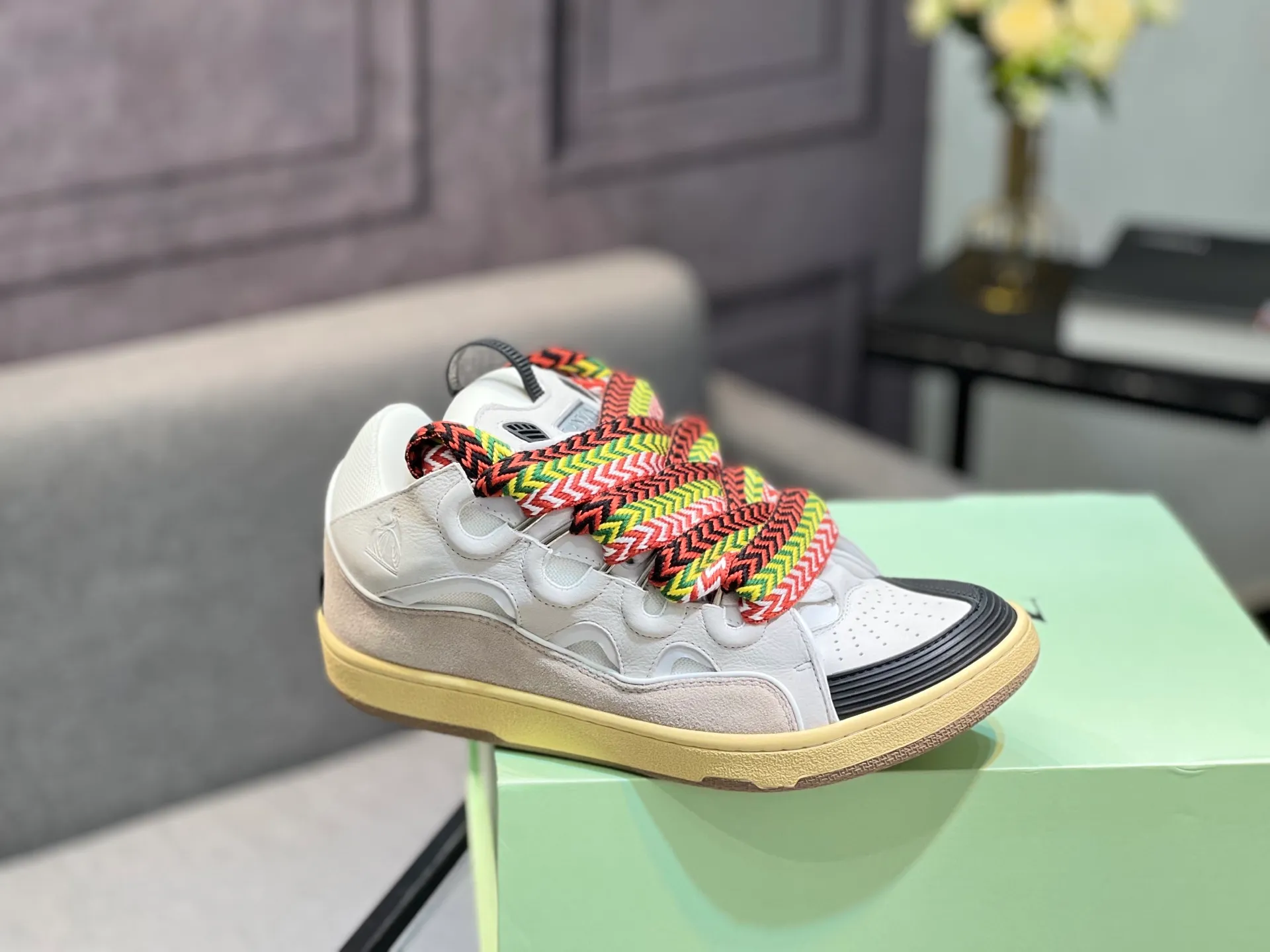 Men's men's shoes💰780 [LANVIN] Latest lace-up fashionable casual sneakers for couples High-quality CLAY couple series‼ ️ The latest trendy products of the season 🌈Many bloggers have planted grass and purchased the original open-mold customization. The upper and outsole are sewn with mark threads without edge sealing. Multiple material splicing combination design. Very versatile for fashionable and casual wear. Comfortable on the feet. Recommended for self-retention (upper cowhide + cow suede + breathable mesh) inner foot pad cowhide exclusive original open-mold clear logo rubber outsole ⚠️36-44 yards (45 custom-made)